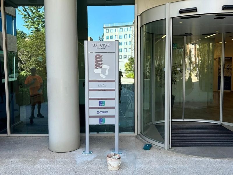 Parcheggi Commerciali (8)
